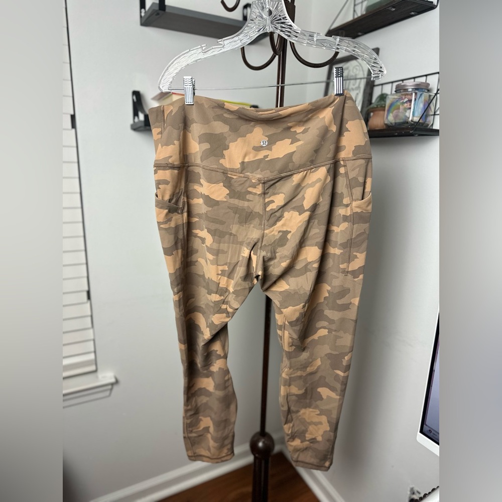 Lululemon Align High-Rise Pant 25" Heritage 365 Camo Beige Multi size 18 - Picture 8 of 9